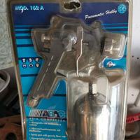 Aerografo  con serbatoio a caduta