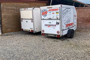 carrelli chiusi per trasporto moto o altro