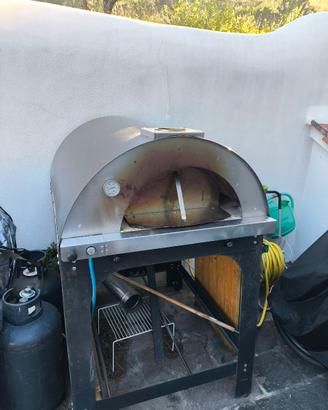 Forno esterno/interno gas/legna con carrello
