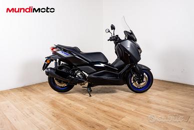 YAMAHA X-MAX 300 - 2025