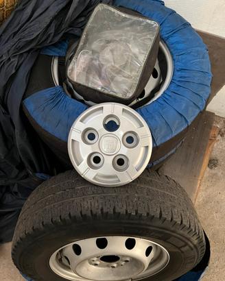 Ruote camper 215/70 R15 Cp