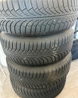 4 Gomme invernali + cerchi 195/65 R15