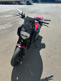 Ducati Diavel 1200 Carbon 2014