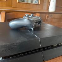 Playstation 4 - nuovissima e poco usata