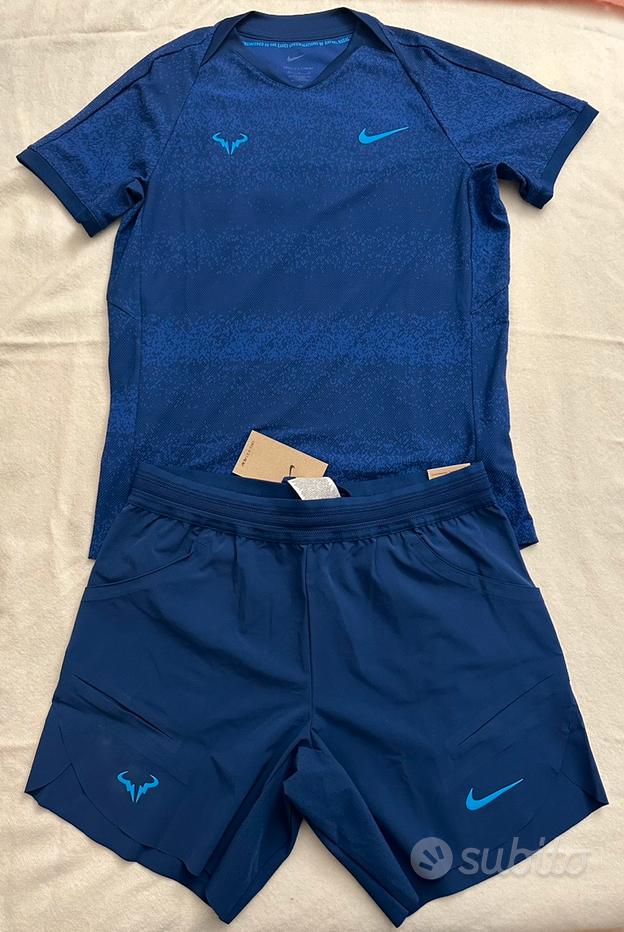 Pantaloncini tennis adidas Sports e attrezzatura sportiva usata