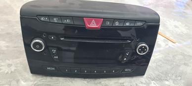 sterio da sbloccare  come nuovo lancia y 2013