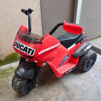 Moto elettrica Ducati Peg Perego
