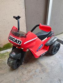 Moto elettrica Ducati Peg Perego