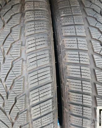 Gomme Usate SEMINUOVE STAR PERFORMER 235 40 18 95V