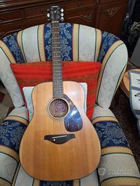 Chitarra acustica YAMAHA FG700MS