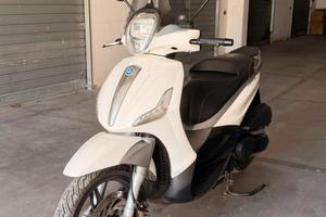 Beverly 350 sport touring