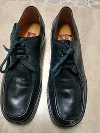 Scarpe da uomo n.40 di vera pelle e cuoio.