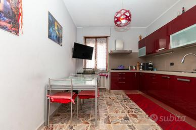 3 LOCALI A CASELLE TORINESE
