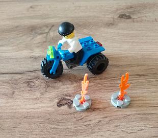 LEGO 6732 ISLAND EXTREME STUNTS BRICKSTER'S TRIKE