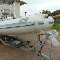 gommone mar sea pari al nuovo