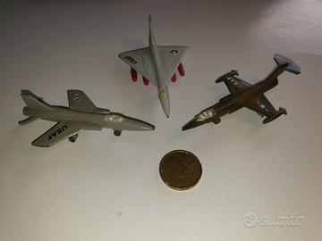 3 modellini aerei a reazione USAF