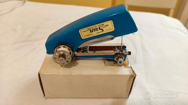 Macchina da cucire portatile 