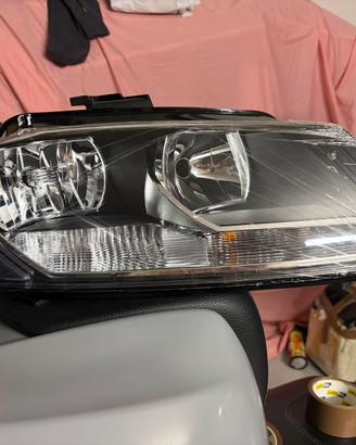 Faro dx audi a3