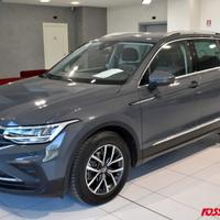 VOLKSWAGEN Tiguan 1.5 TSI 131 CV LIFE + TECH PAC