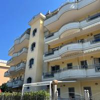 ampio appartamento con box auto