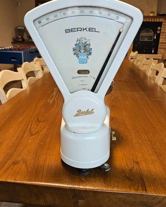 bilancia Berkel modello L conservata vintage 