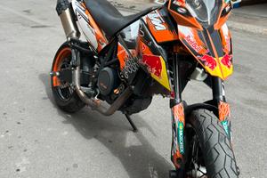 Ktm 690 Sm depotenziato a libretto