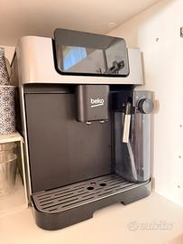 Macchina Caffè automatica COME NUOVA -