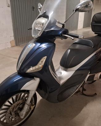 beverly piaggio 300 