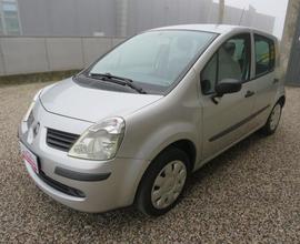 RENAULT Modus 1.2 16V Dynamique GPL