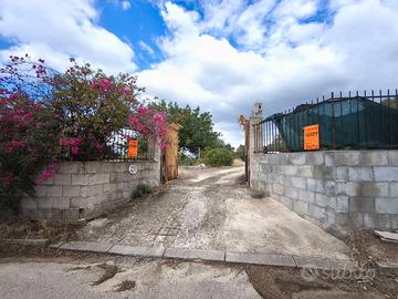 Fabbricato C/2 con terreno a Sant' Isidoro