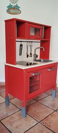 Cucina Ikea bambini rossa