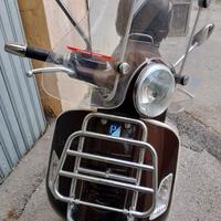 Vespa 300 GTS Touring