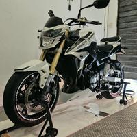 Gsr 750