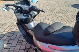 scooter kymco xting 500
