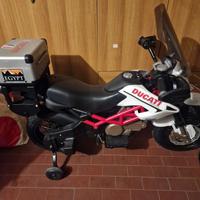 Peg Perego Ducati a batteria