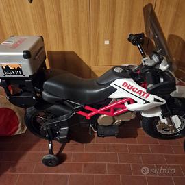 Peg Perego Ducati a batteria