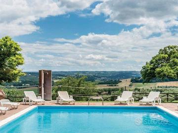 Rustico / Casale di 1000 m² con più di 5 locali e 