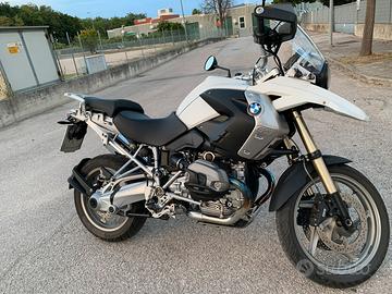 MAURIZIO