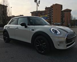 Mini Cooper D FULL OPTIONAL MANUTENZIONE COMPLETA