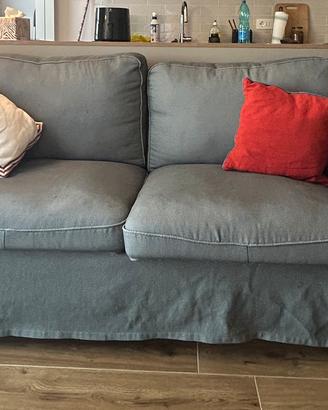 Divano IKEA EKTORP