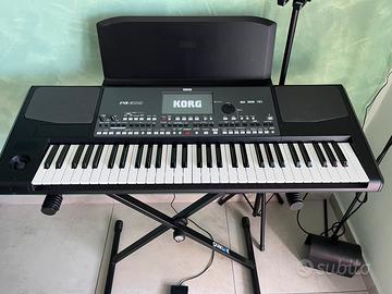 Korg Pa600 + accessori