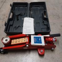 Crick sollevamento auto 2000 kg.