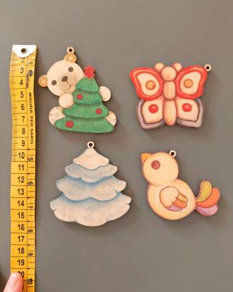 Set 4 Decorazioni Natalizie Thun in legno Conad