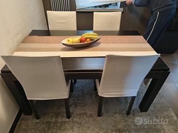 Tavolo in rovere wenghe' con sedie in cuoio 