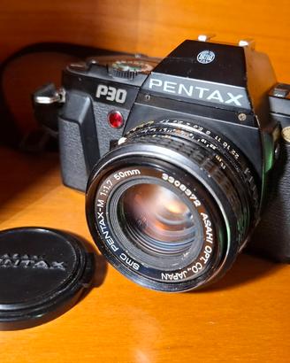 Pentax P30 + Obiettivo SMC Pentax-M 50mm f/1.7 