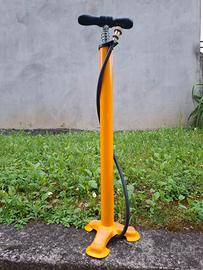 pompa per bicicletta