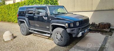 Hummer H3  5.400 cc.  8 Cilindri