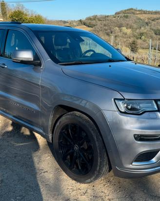 Jeep Grand Cherokee Summit