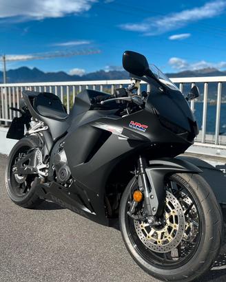 HONDA CBR 600 RR ABS 2025