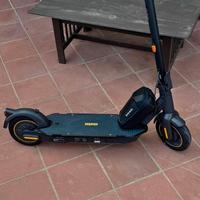 Ninebot g30 max con batteria aggiuntiva